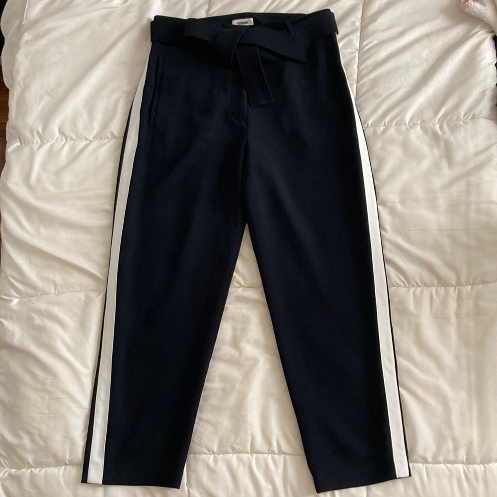 Aritzia / Pants Wilfred Women’s White Side Strip Tuxedo Pants Size 10